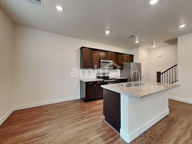 Foto del edificio - 1479 Garden Swing Ave