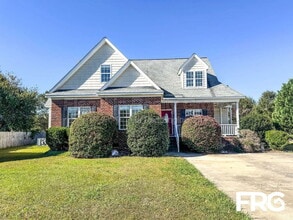 Building Photo - 2426 Pinetops Dr