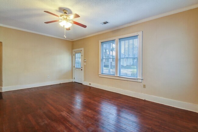 Foto del edificio - Beautiful Single Family house near downtown Savannah and Tybee Island