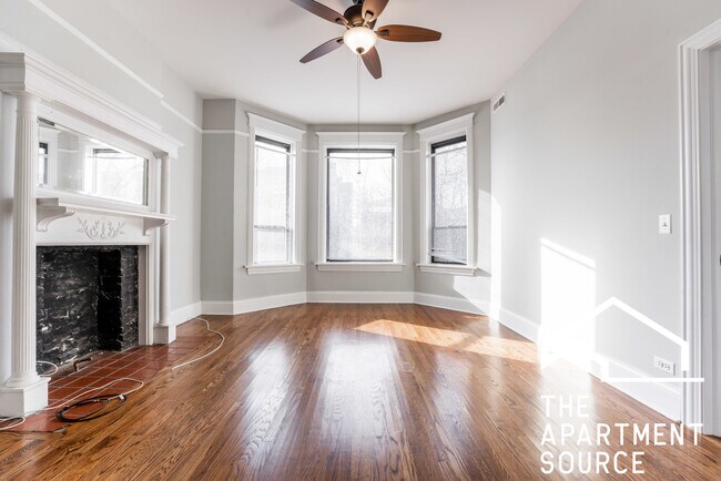 Building Photo - 3521 N Wilton Ave