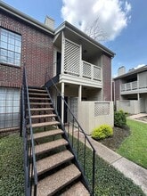 Building Photo - 8055 Cambridge St