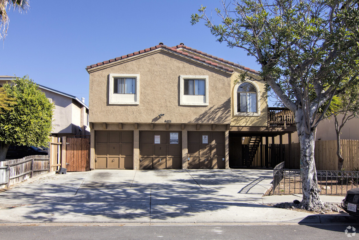 Building Photo - Texas Villa Apartments