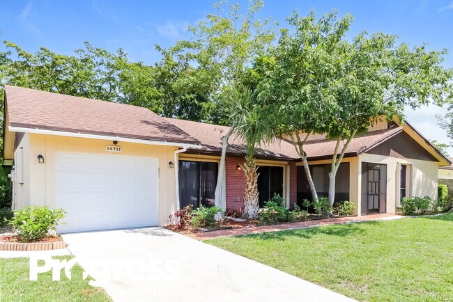 Foto del edificio - 14711 Hideaway Ln