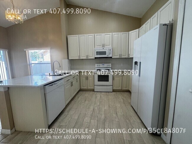 Foto del edificio - 740 McLean Ct
