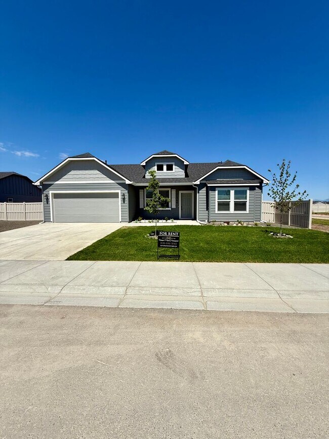 Foto del edificio - Welcome home! 4 bed 2 bath in Caldwell Idaho