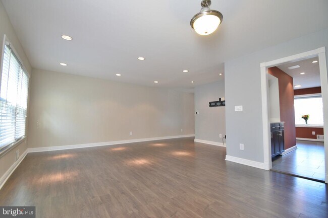 Building Photo - 3140 Cedar Grove Dr