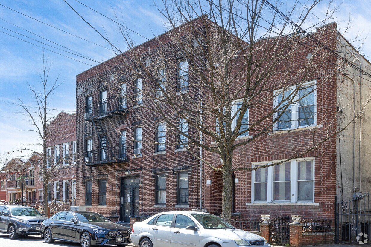 446-448 Berriman St - 446 Berriman St