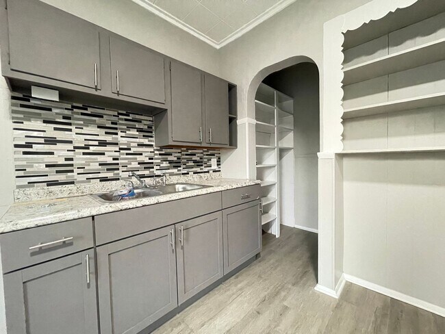 Foto del edificio - 1426-1428 Xenia Ave