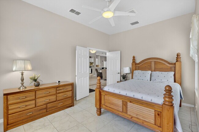 Foto del edificio - 1106 Fraser Pine Blvd