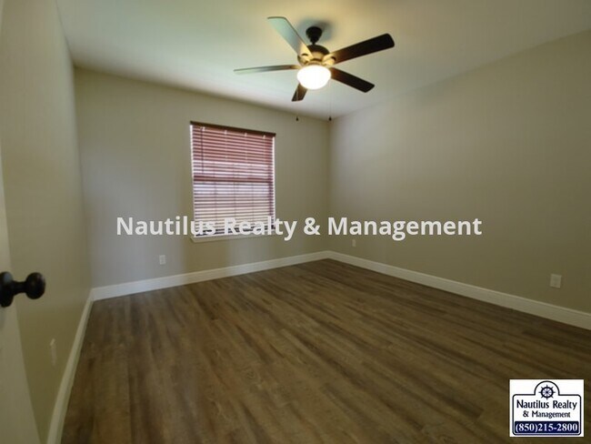 Foto del edificio - 4348 College Station Rd