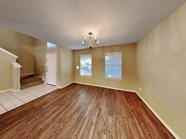 Foto del edificio - 9018 Sterling Point Ln