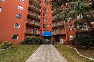 Building Photo - 115 W Squantum St