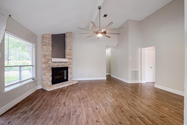 Foto del edificio - 8900 Pocono Cove