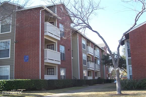 Building Photo - 7825 McCallum Blvd