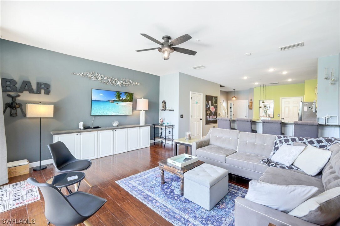 Building Photo - 855 Hampton Cir