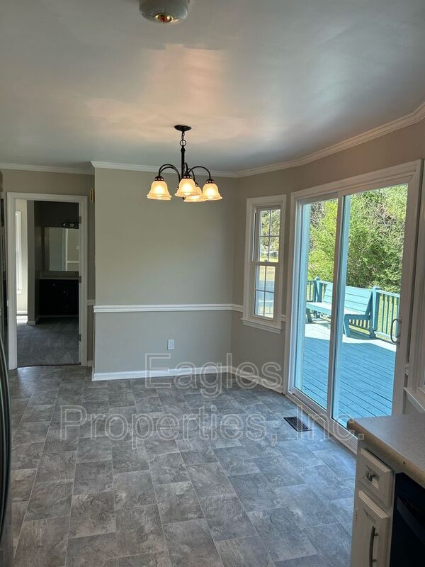 Foto del edificio - 129 Kelly Ct