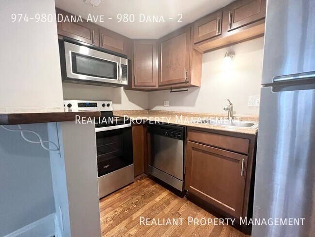 Foto del edificio - 974-980 Dana Ave - 980 Dana-2