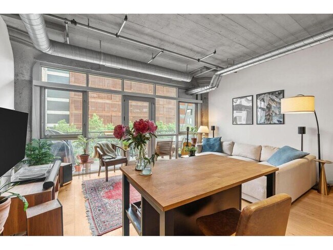 Foto del edificio - 748 N 3rd St