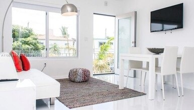 Building Photo - 801 15th St