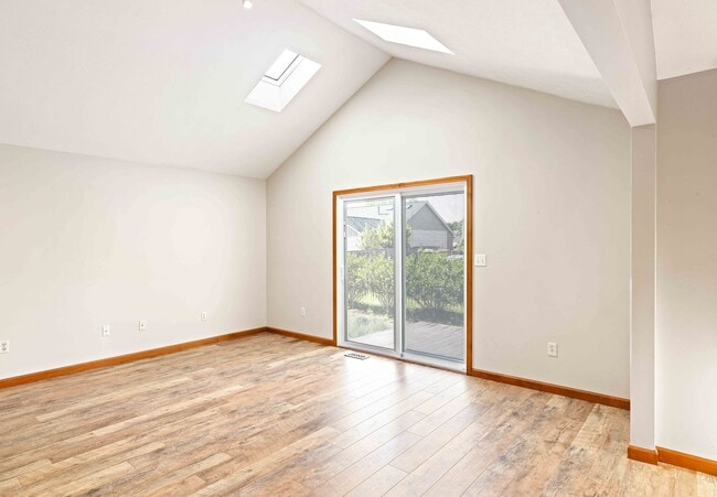 Foto del edificio - 3442 Berkdale Dr