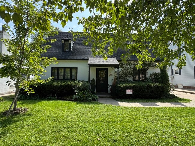 Building Photo - 2545 Van Dorn St