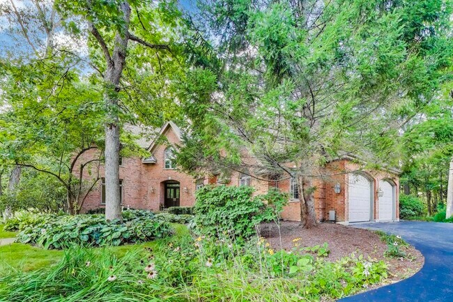 Foto del edificio - 1620 Timber Woods Ln