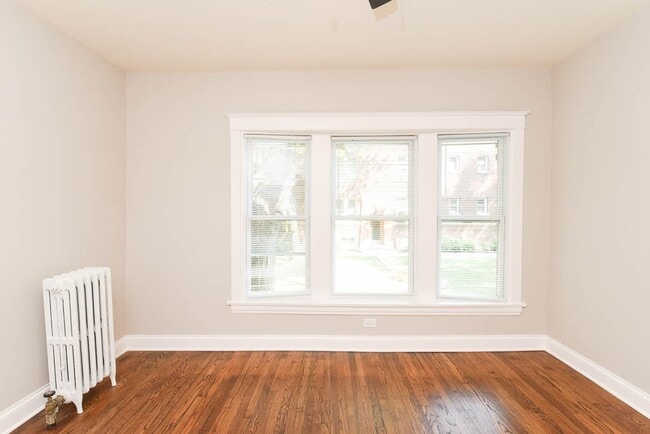 Foto del edificio - 4708 N Racine Ave