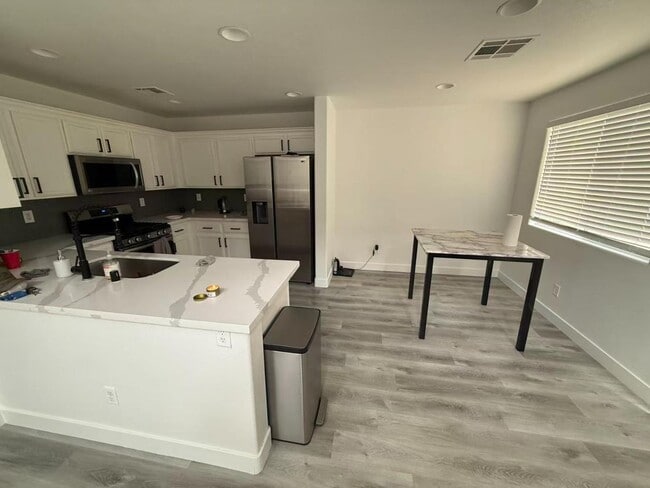 Foto del edificio - 1031 Monte De Oro Ave