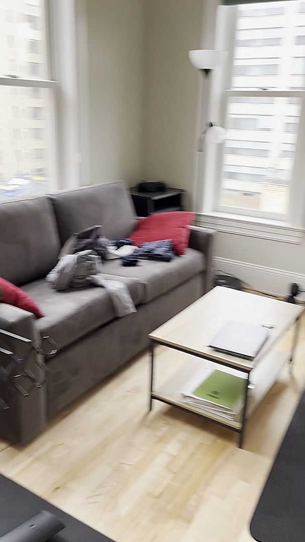 Building Photo - Charming 2BR Condo in Logan Circle