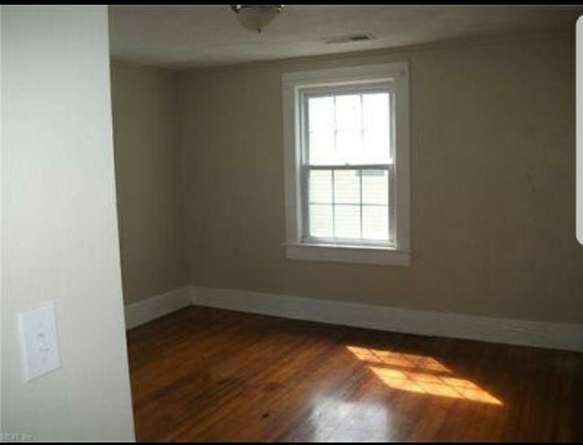 Building Photo - 2804 Keller Ave