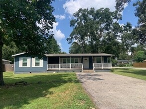 Building Photo - 1000 Thomas Ave