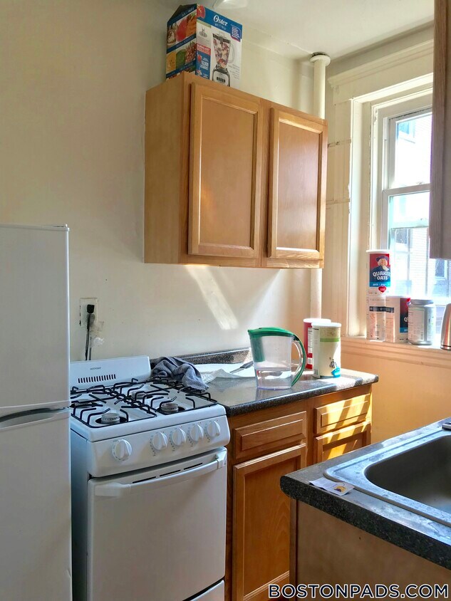 Building Photo - 1191 Boylston St