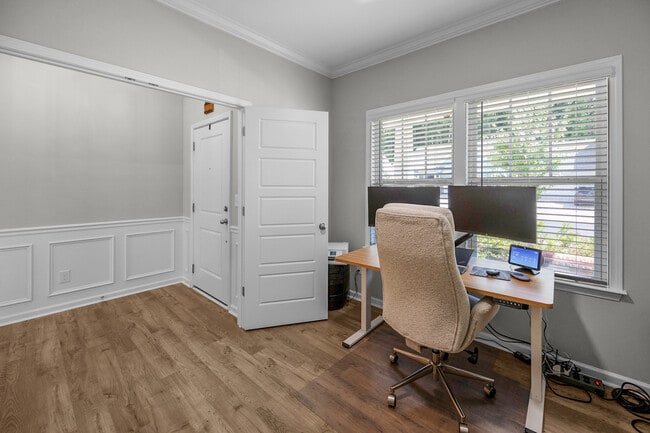 Foto del edificio - 5080 Mooreland Oaks Way