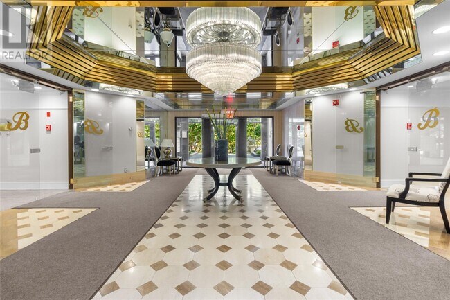 Photo du bâtiment - 156 Portugal Cove Rd