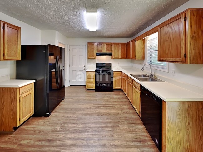 Building Photo - 103 Colony Springs Cir