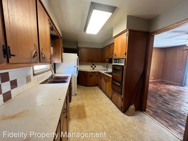 Foto del edificio - 3 br, 2 bath House - 222 South Ken Avenue