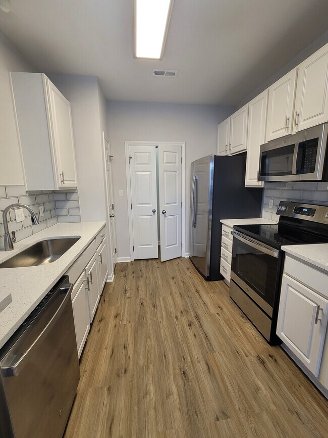 Foto del edificio - 2814 Kudrow Ln