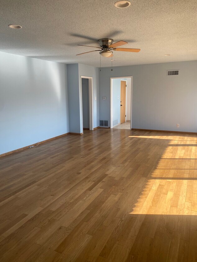 5433 W Slauson Ave Unit 2, Los Angeles, CA 90056 Apartments in Los