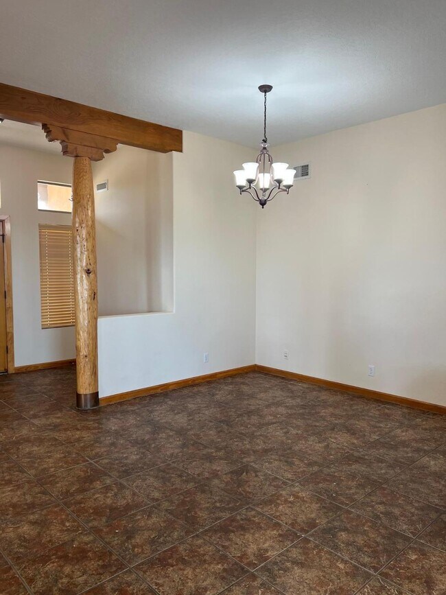 Foto del edificio - 2453 Tyler Loop NE