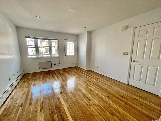 Building Photo - 11-28-28 128th St