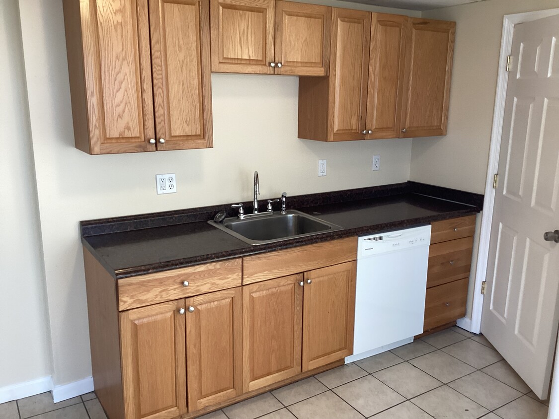 Foto principal - 616 McAlpine St