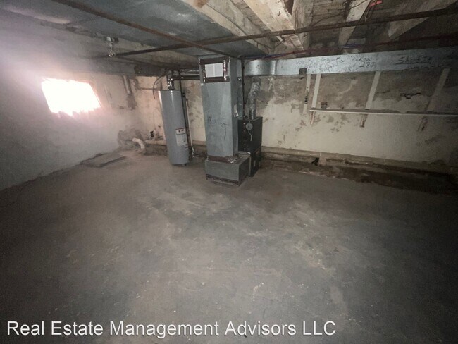 Building Photo - 3 br, 1 bath House - 1410 N Vodges St