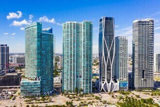 Building Photo - 900 Biscayne Blvd
