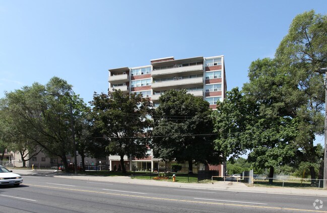 Building Photo - 2110 Keele Street