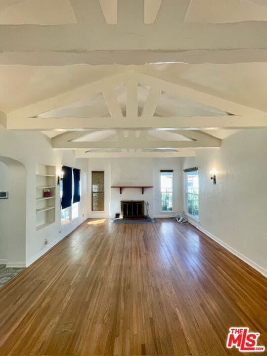 Building Photo - 11151 Sarah St