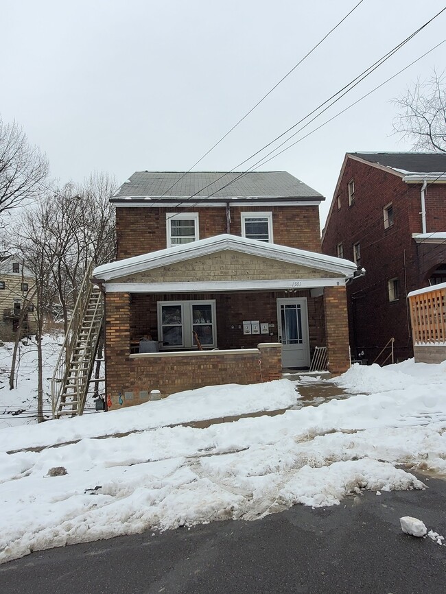 Building Photo - 1501 Princess Ave