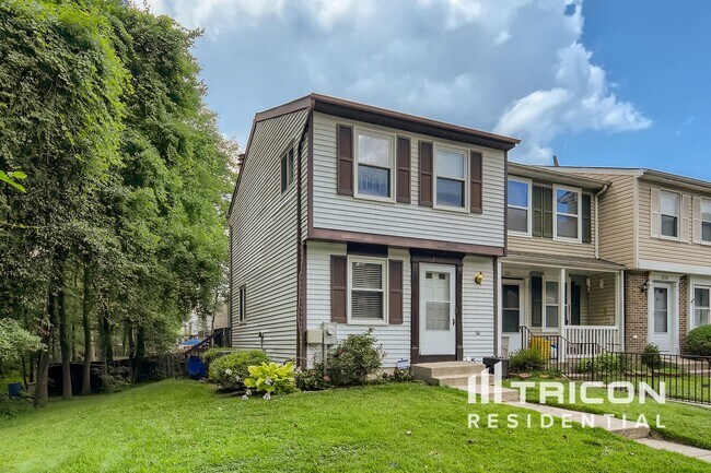 Foto del edificio - 7610 Fairbanks Ct