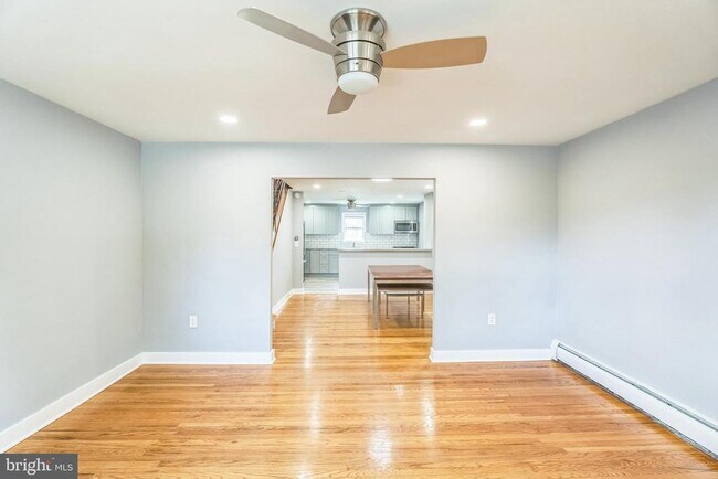 Foto del edificio - 243 E 12th Ave