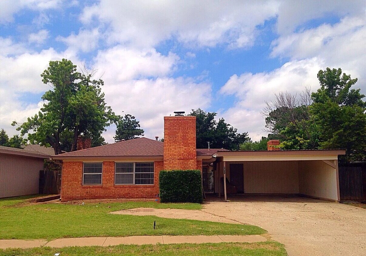 Foto principal - Half off first full month's rent/Southwest...