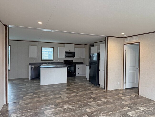 Building Photo - 781 W Walcott Rd